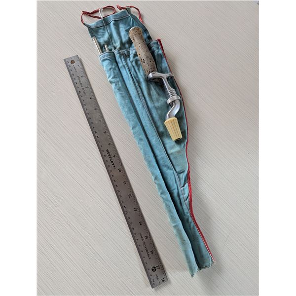 VINTAGE 5' Fishing Rod in case & Reel