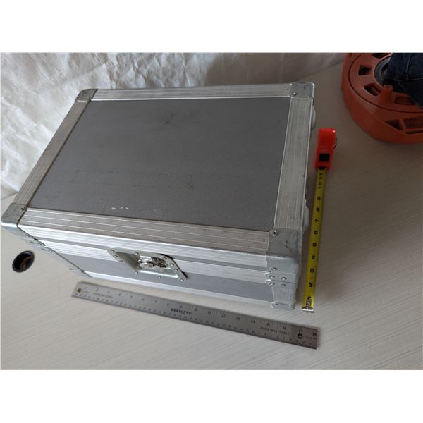 HARD STORAGE Case (16.5"x11"x9")"x