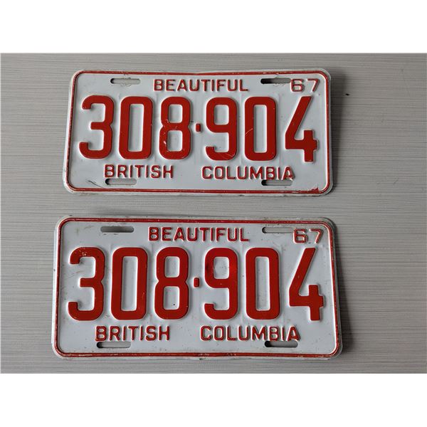 1967 BEAUTIFUL BRITISH COLUMBIA License Plate