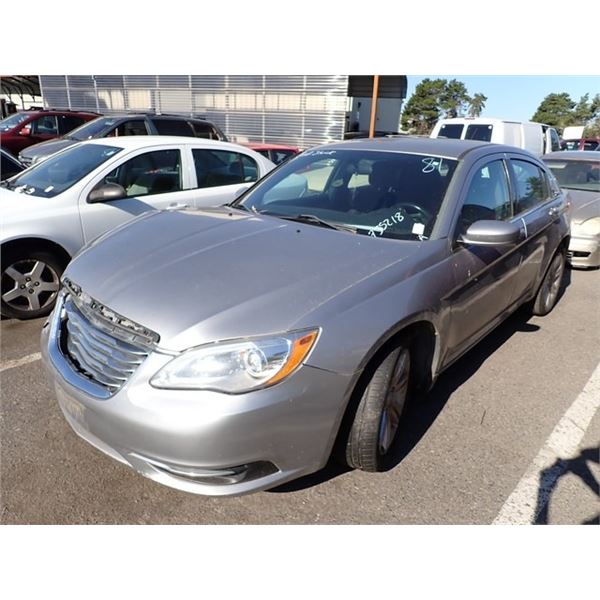2013 Chrysler 200