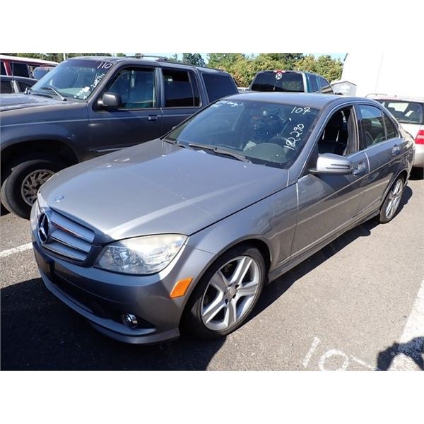 2010 Mercedes-Benz C300