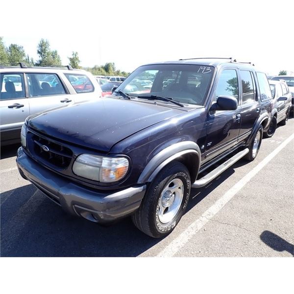 2000 Ford Explorer