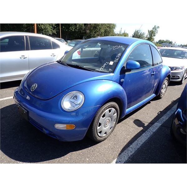 2000 Volkswagen New Beetle