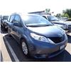 Image 2 : 2014 Toyota Sienna