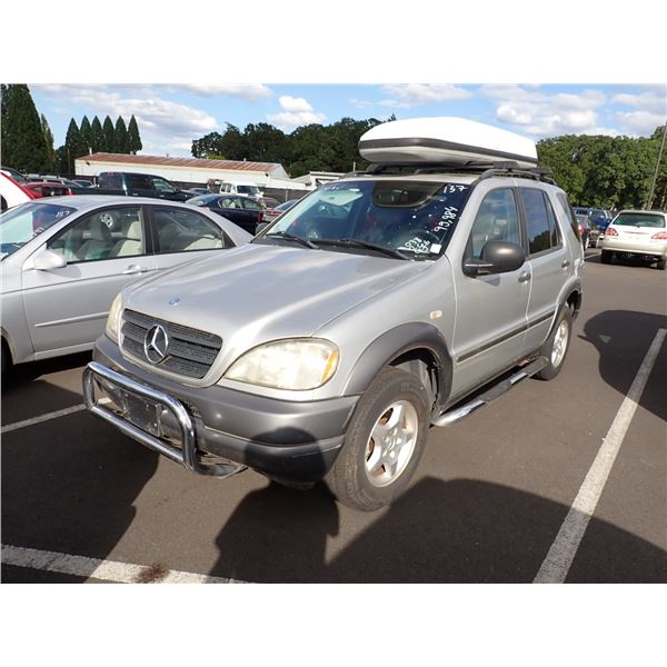 1998 Mercedes-Benz ML320