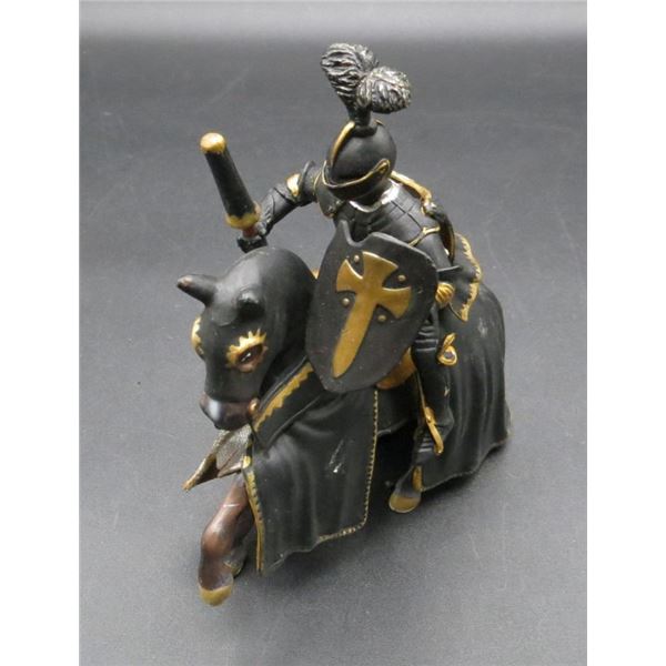 2003 Schleich Black and Gold Knight On Horse