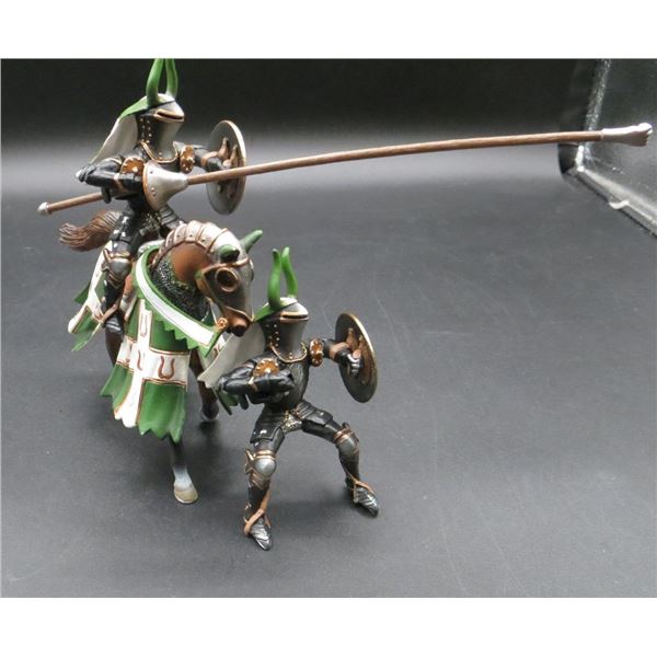 2 Schleich Tournament Knights & 1 Tournament Horse
