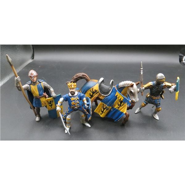 Schleich Medieval Fighters, Guards Tournament Horse & Papo King Richard Figure