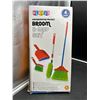 Image 2 : Play22 4-Piece Broom and Mop Housekeeping Toy Set