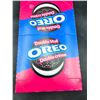 Image 2 : Oreo Double Stuf Double Creme Biscuit Pack, 8 x 116 g