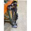 Image 2 : Cordless Vacuum Cleaner with Charging Station and Attachments