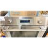 Image 4 : THERMADOR PO301W/01 BUILT IN CONVECTION OVEN, MISSING RACKS
