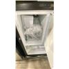 Image 3 : MARVEL 24" BUILT IN REFRIGERATOR FREEZER WITH ICE MAKER MODEL MLRI224SS01A