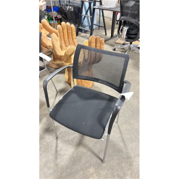 CLIENT CHAIR