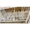 Image 2 : SHELF OF ASSORTED GLASSWARE