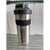 Image 2 : 10 NEW SHAKER BOTTLES