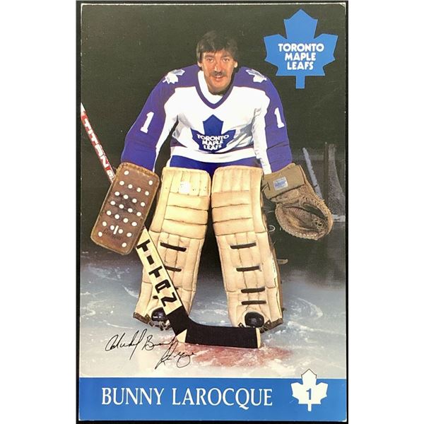 TORONTO MAPLE LEAFS TEAM ISSUED POSTCARD - BUNNY LAROCQUE