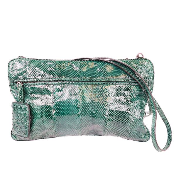 Incredible Bottega Veneta Deep Green Python 2-Way Clutch/Crossbody Bag
