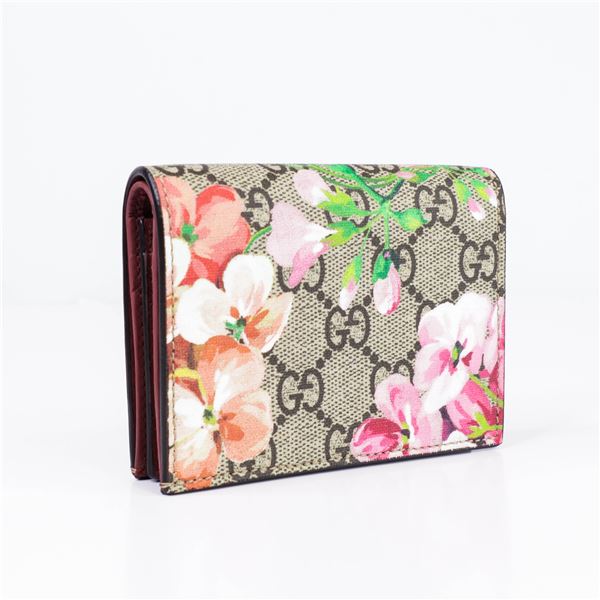 Gucci New Bi-Fold Monogram Flora Wallet w/Box & Papers