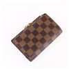 Image 6 : Louis Vuitton Wallet Set of 5 in Used Condition, Damier, LV Monogram, etc.