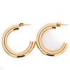Image 2 : 14K Yellow Gold C Hoops 1.25"