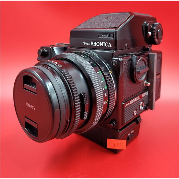 Zenza Bronica ETRSi 82mm Medium Format Camera Made In Japan w/ Oewpro Case & Accessories