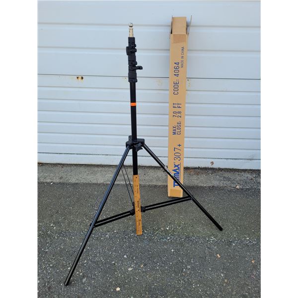 NOS TRIMAX Camera Tripod