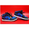 Image 1 : Pair Of Nike Air Jordan 1s Mid Size: 2Y