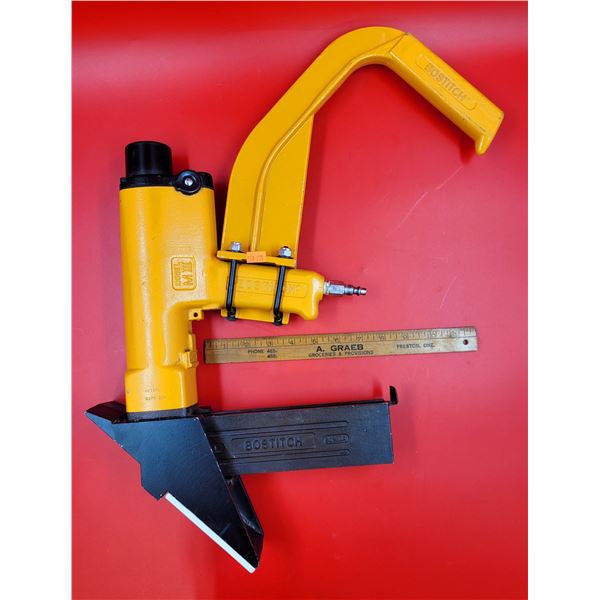 Bostitch MIIIFN Hardwood Flooring Cleat Nailer