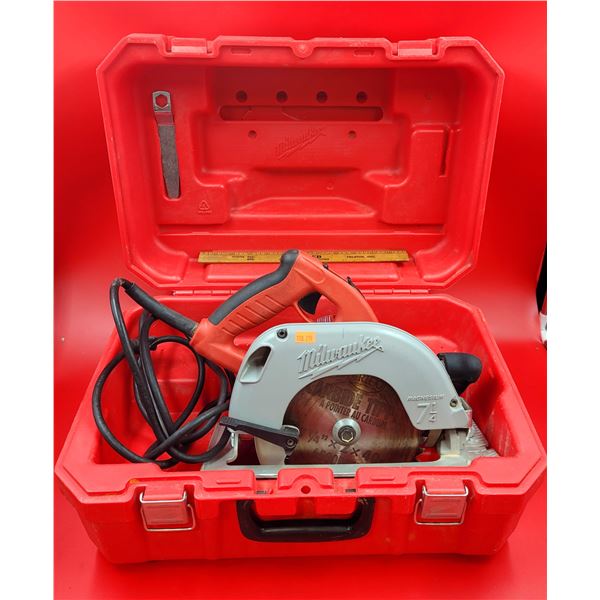 Milwaukee 7 1/4" Tilt-Lok Adjustable Handle Circular Saw