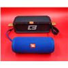 Image 1 : 2 Portable Bluetooth Speakers