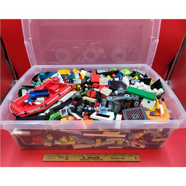 Box of Assorted Lego