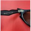Image 2 : Zany Cat Eye Sunglasses w/ 2 Cases