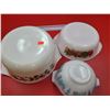 Image 2 : Casserole Dish & 2 Mixing Bowls (Pyrex, Glasbake)