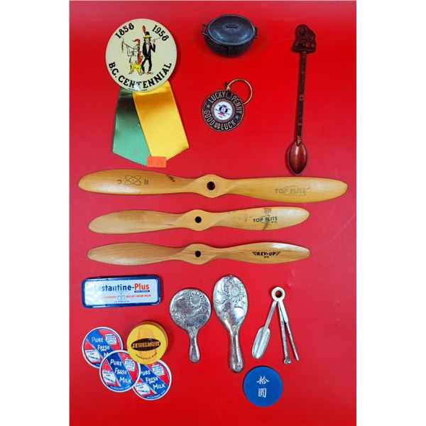 VTG Small Collectibles Lot w/ Wooden Propellers, Milk Caps, Lucky Penny, & More