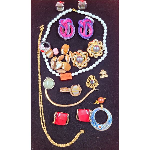 Lot of VTG Costume Jewelry