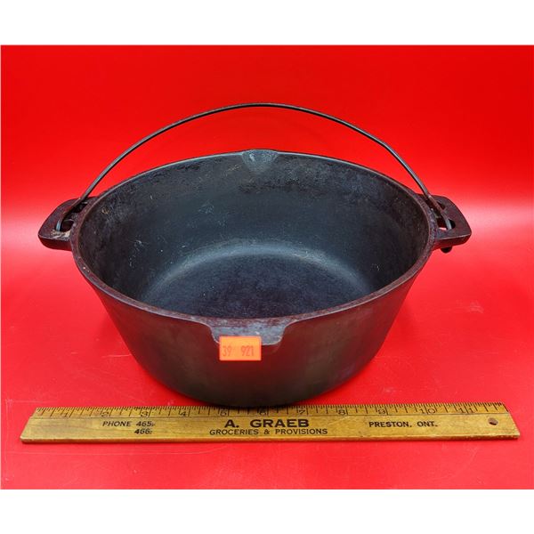 VTG Cast Iron Pot