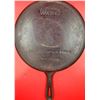 Image 2 : Wagnar Ware Cast Iron Pot Made in USA