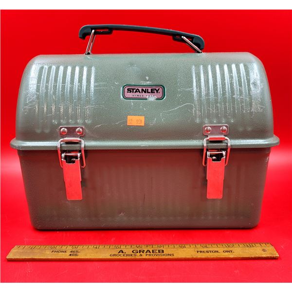 Metal Stanley Tool Box