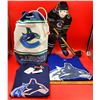 Image 1 : Vancouver Canucks T-Shirts, Bag & Canucks Player Sign