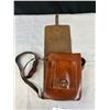 Image 2 : Vintage 10" Tall Leather Carry Bag