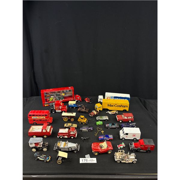 Large Tray of Diecast Cars, Corgi, Hotwheels, Etc