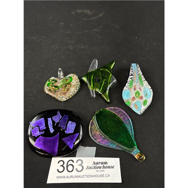 3 Outstanding Glass Pendants + 2 Brooches
