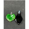 Image 3 : 3 Outstanding Glass Pendants + 2 Brooches
