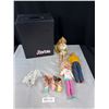 Image 1 : Vintage Barbie Case w/ Barbies and Ken Doll