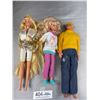 Image 3 : Vintage Barbie Case w/ Barbies and Ken Doll