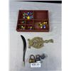 Image 1 : Vintage Tray Lot Full of Old Marbles, Shell Padolock Etc