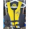 Image 1 : Fluid LIfe Jacket - Size Adult Medium Large