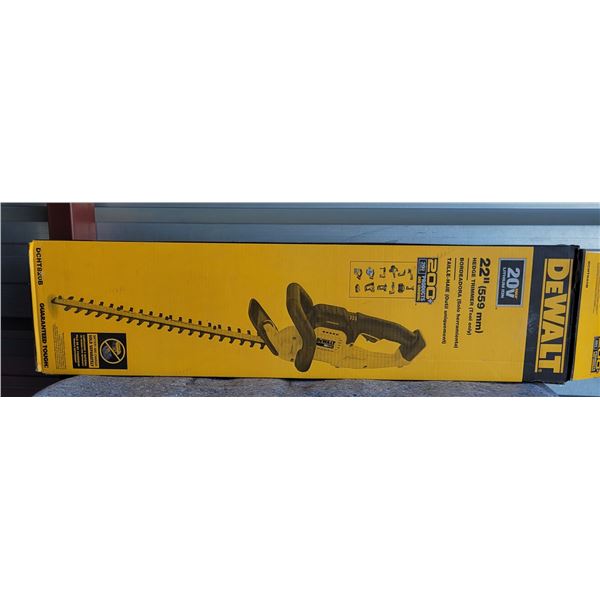 Near New (maybe used once) DeWalt 20v 22 Inch Hedge Clippers and Battery