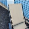 Image 2 : Gravity Lounger Chair